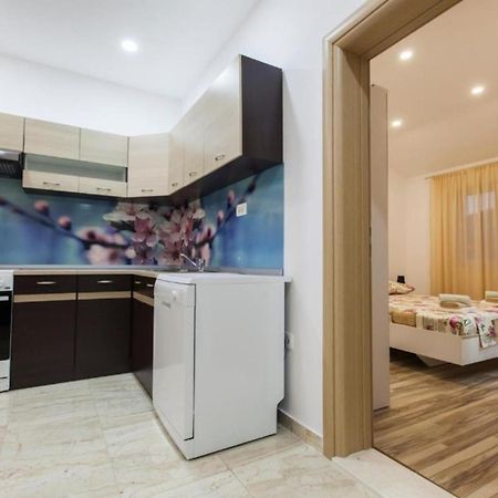 Apartment Dalmatia Kaštela Exteriör bild