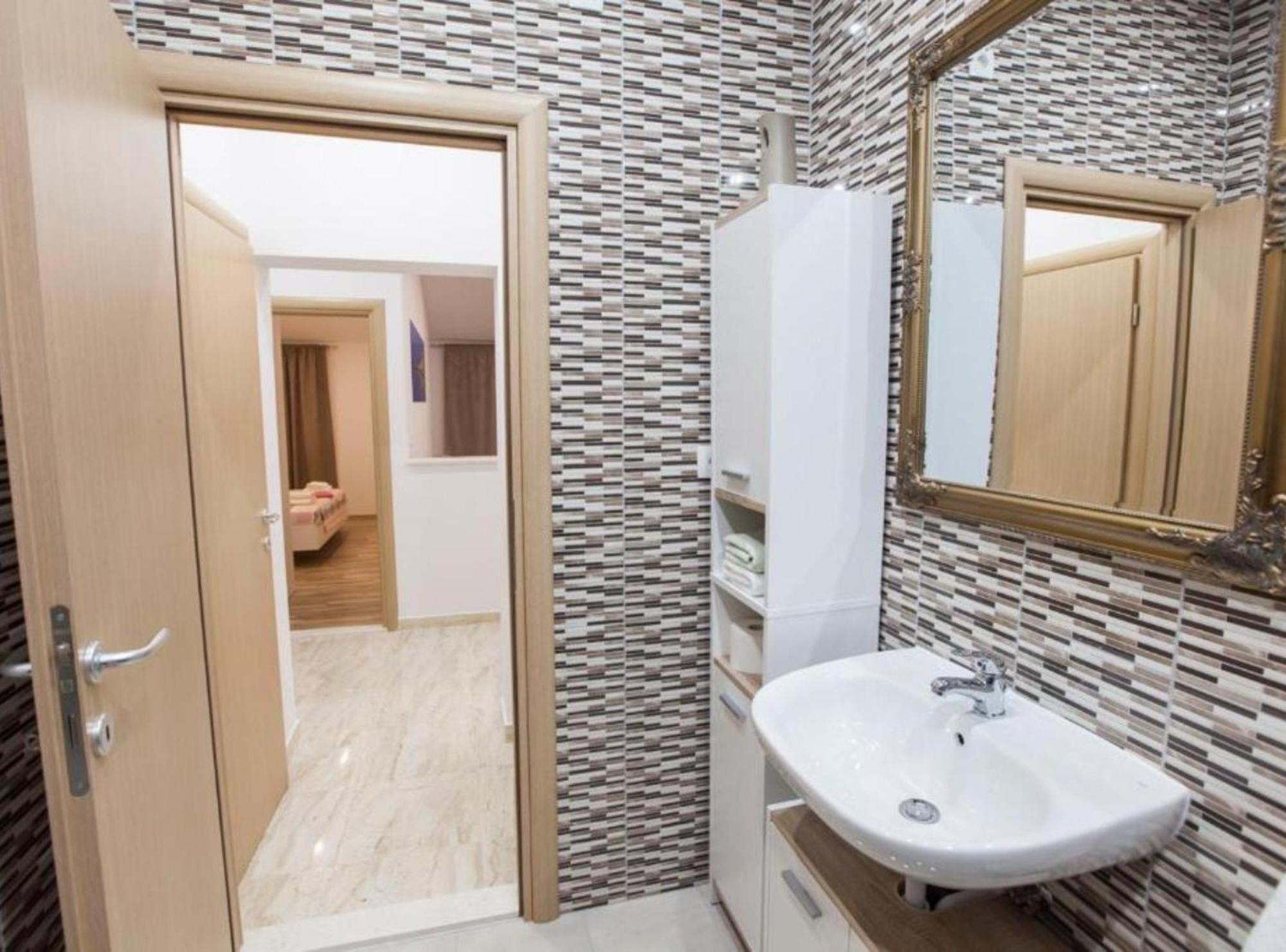 Apartment Dalmatia Kaštela Exteriör bild