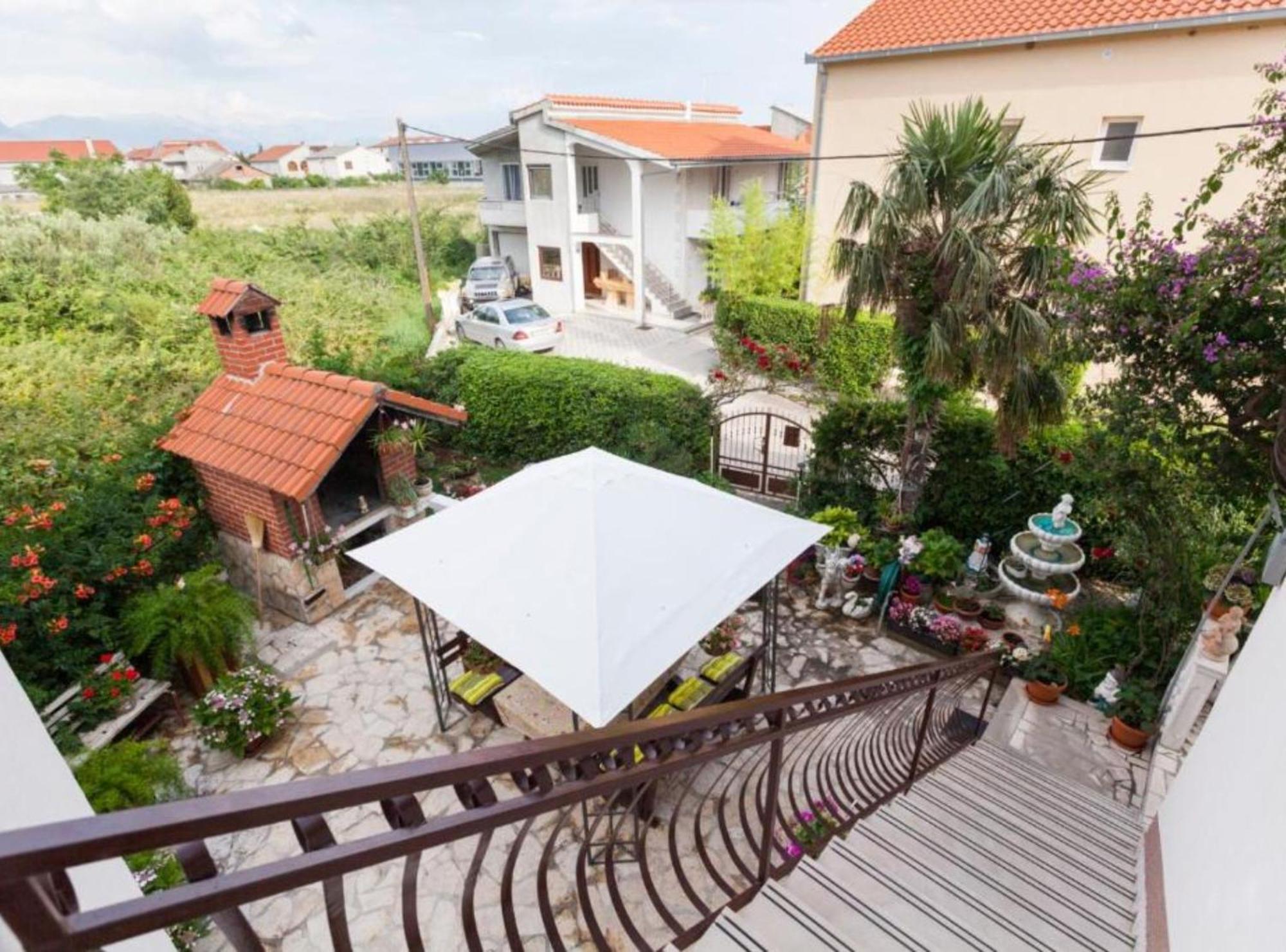 Apartment Dalmatia Kaštela Exteriör bild
