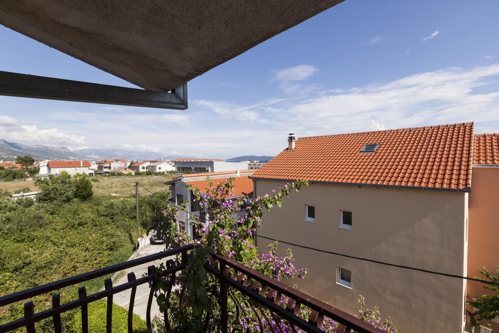 Apartment Dalmatia Kaštela Exteriör bild