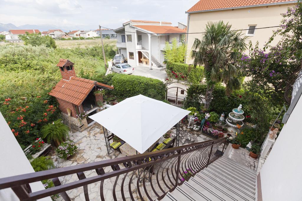 Apartment Dalmatia Kaštela Exteriör bild