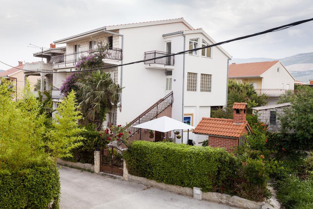 Apartment Dalmatia Kaštela Exteriör bild