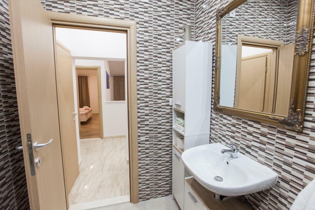 Apartment Dalmatia Kaštela Exteriör bild