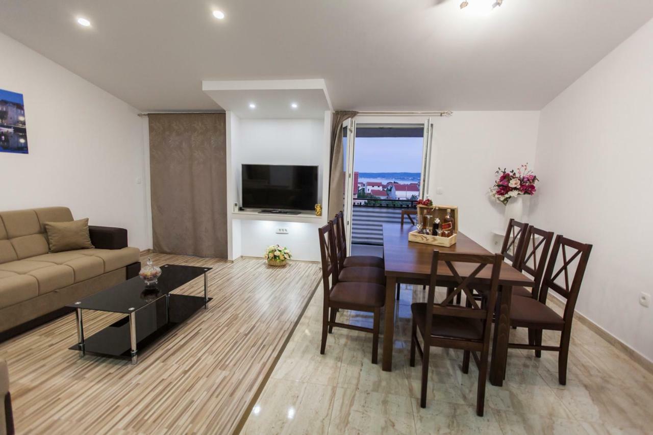 Apartment Dalmatia Kaštela Exteriör bild