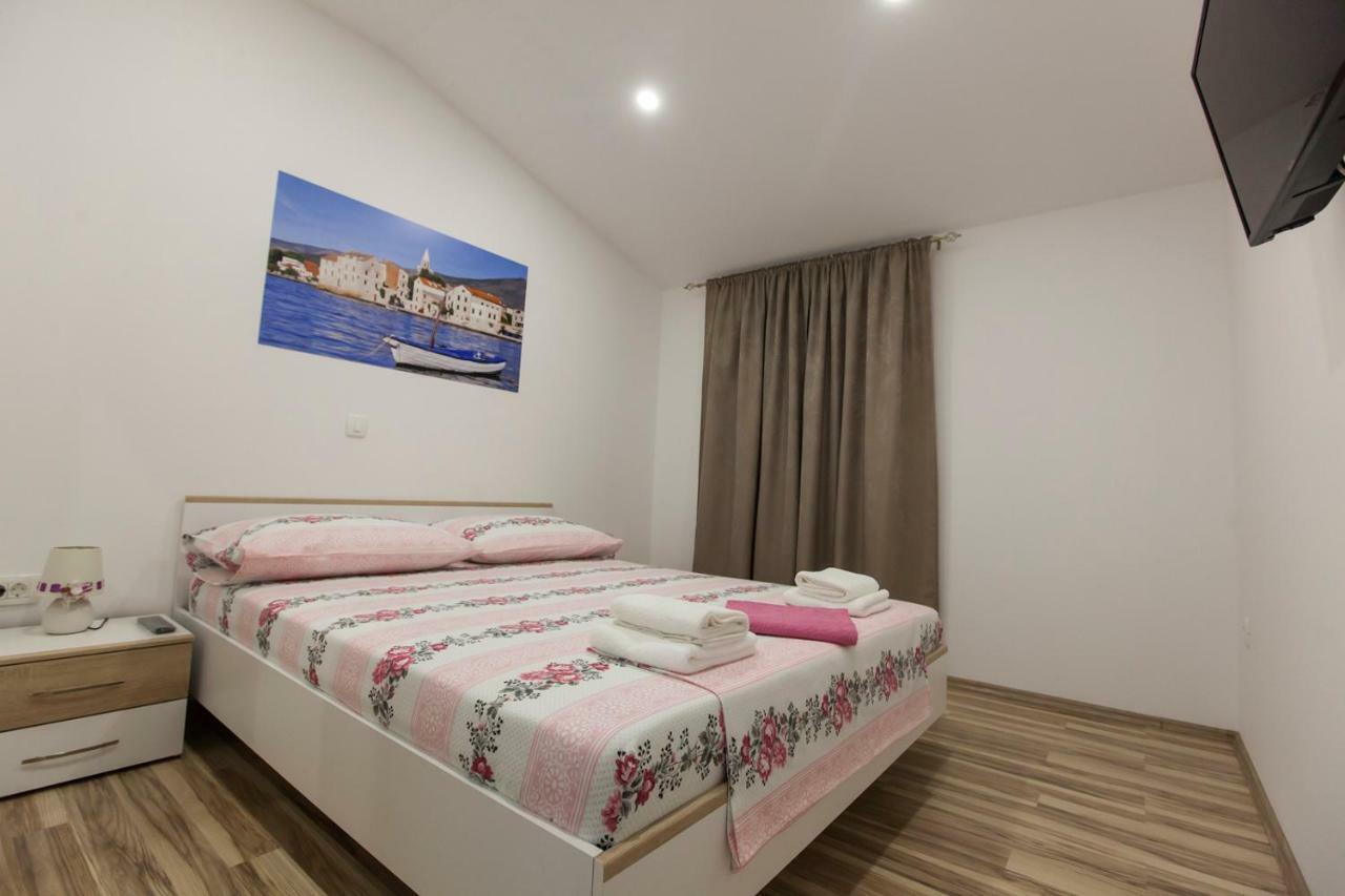 Apartment Dalmatia Kaštela Exteriör bild