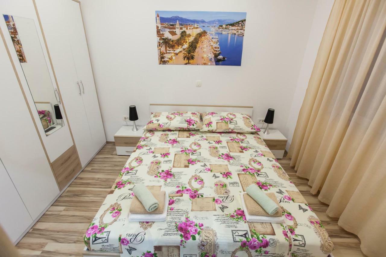 Apartment Dalmatia Kaštela Exteriör bild